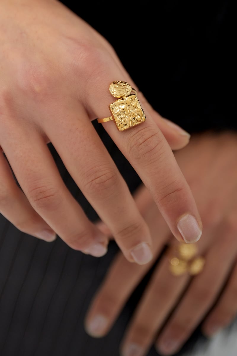 subtle textures ring